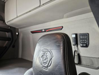 R580 / V8 6X2 / RETARDER / FULL AIR